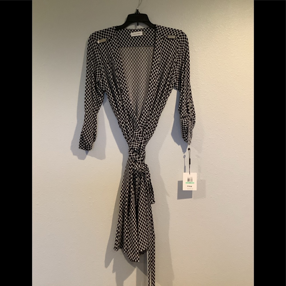 Calvin Klein size 8 blk/crm dress